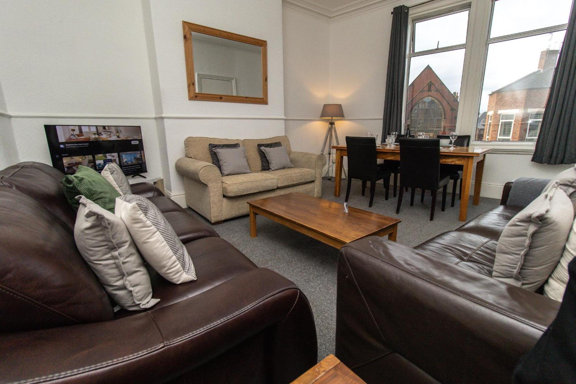 Dwellcome Home Ltd 4 King Bedroom Townhouse, Free Parking, Fast Wifi, Fully Equipped Kitchen, 15 Min Drive To Nissan, 20 Min To Newcastle Sunderland, Ideal For Long Term Contractor Etc Stays, Regular Housekeeping Option - See Our Site For Assurance South Shields Exterior foto