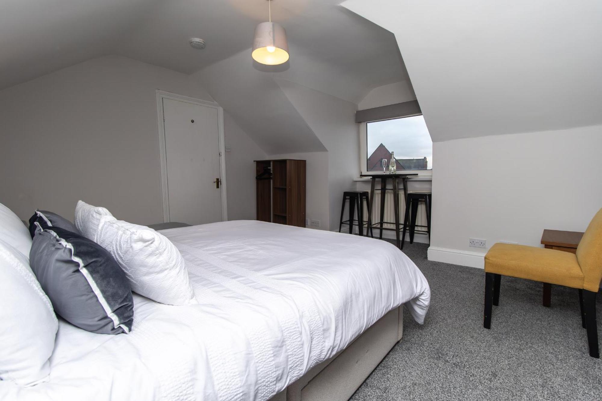 Dwellcome Home Ltd 4 King Bedroom Townhouse, Free Parking, Fast Wifi, Fully Equipped Kitchen, 15 Min Drive To Nissan, 20 Min To Newcastle Sunderland, Ideal For Long Term Contractor Etc Stays, Regular Housekeeping Option - See Our Site For Assurance South Shields Exterior foto